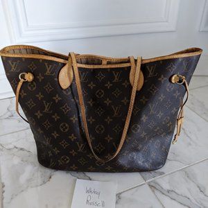 **Authentic** Louis Vuitton Neverfull